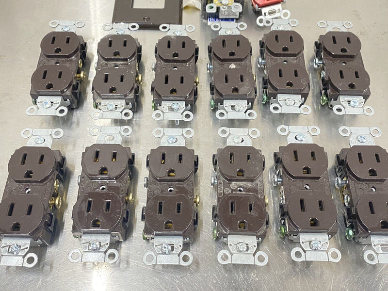 Lot of 15 Pcs - assorted Electric Electricity Outlets & Plastic Wall cover Plate