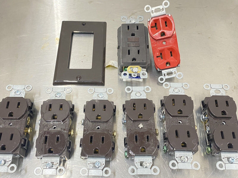 Lot of 15 Pcs - assorted Electric Electricity Outlets & Plastic Wall cover Plate
