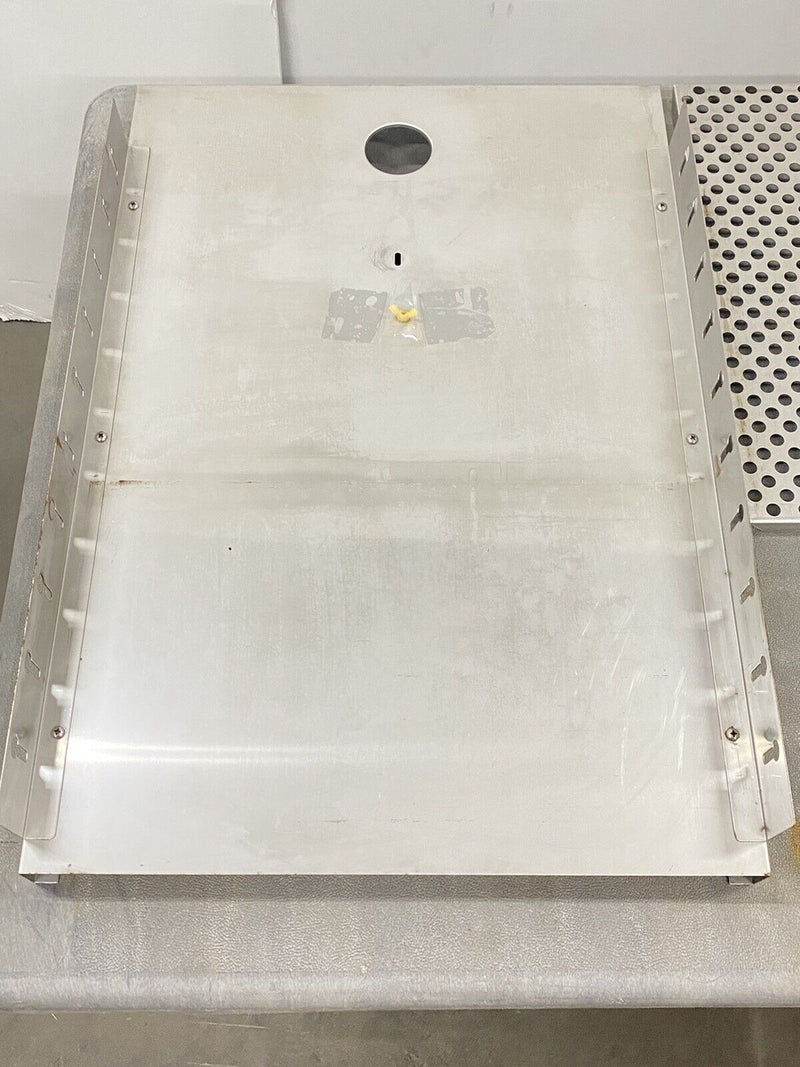 Precision NAPCO 5400 Water-Jacketed CO2 Incubator - Replacement Part Inside Rack