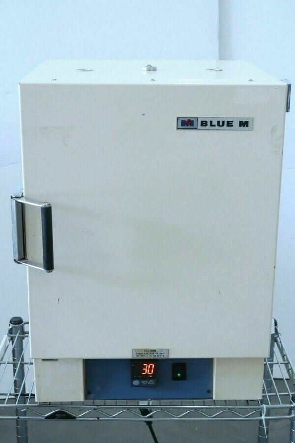 Blue-M Electric Model 100A Dry Oven Bacteriological Gravity Convection Incubator