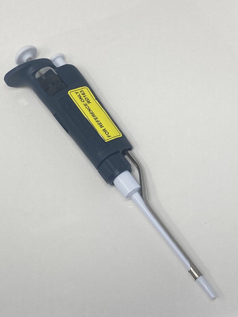 Gilson Pipetman P100 - Handheld Pipet Pipette Single Channel With Stand