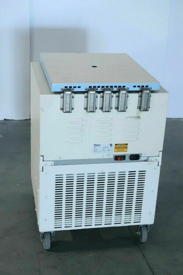IEC Centra GP8R GP8RF Refrigerated Floor Model Centrifuge, no Rotor