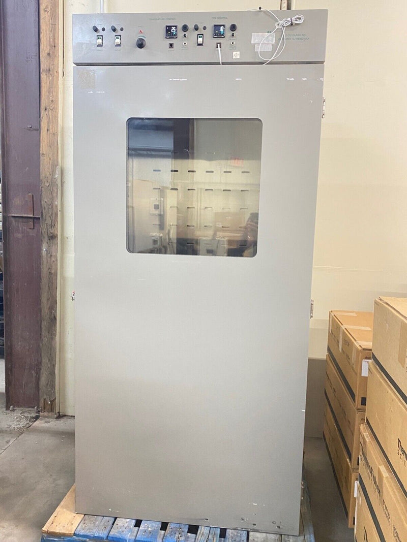 Bellco 7727-00115 Glass Door Laboratory CO2 Incubator with 3X Shelves